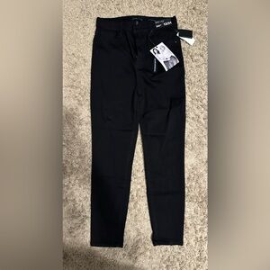 NWT Kendall and Kylie Jeans - Kontour High Rise